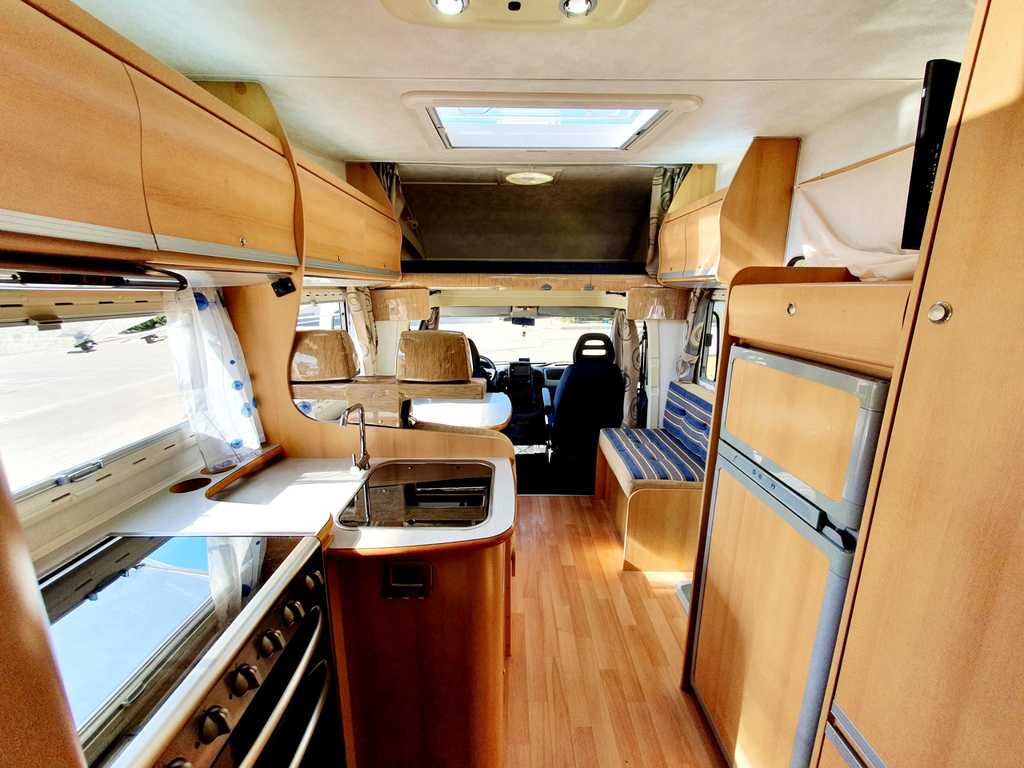 AUTOCARAVANA-ALEMANIA-DE-SEGUNDA-MANO-EN-VENTA-FUERTEVENTURA-MILANUNCIOS-OCASION-OFERTA-ELNAGH-FIAT-DUCATO-CAPUCHINA-CAMPER-CAMPERS-VAN-CARAVANA-PRECIO-CANARIAS-TENERIFE-LAS-PALMAS-MENOS-CONSUME-NEVERA-GRANDE-COCINA-L