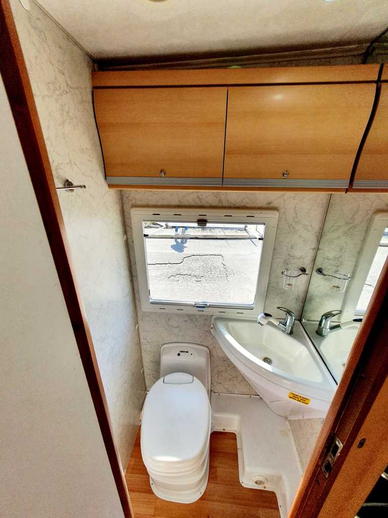 AUTOCARAVANA-ALEMANIA-DE-SEGUNDA-MANO-EN-VENTA-FUERTEVENTURA-MILANUNCIOS-OCASION-OFERTA-ELNAGH-FIAT-DUCATO-CAPUCHINA-CAMPER-CAMPERS-VAN-CARAVANA-PRECIO-CANARIAS-TENERIFE-ALQUILER-BANO-LAVABO-DUCHA-SEPARADA-MAMPARA