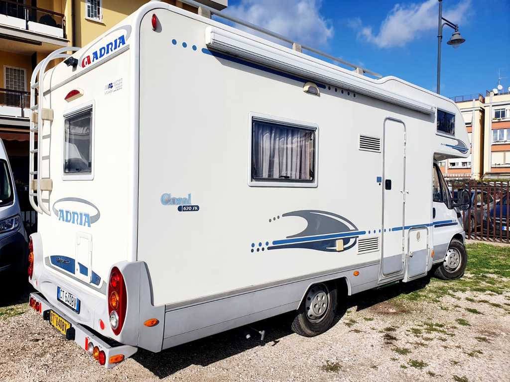 AUTOCARAVANA ADRIA FIAT DUCATO TENERIFE CANARIAS SEGUNDA MANO COMPRAR OCASION GRAN CANARIA LAS PALMAS TOLDO VIAJAR CON NINOS COVID
