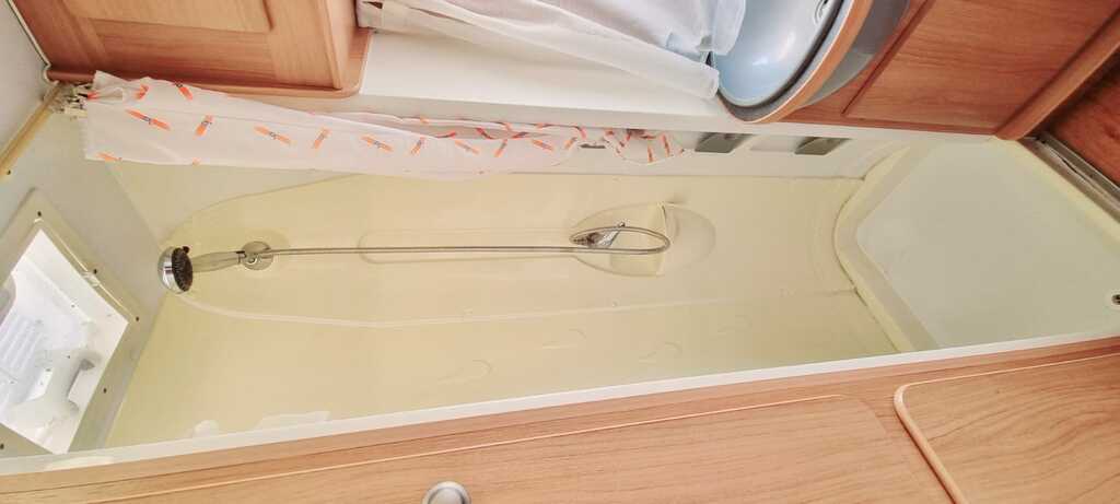autocaravana segunda mano canarias DUCHA SEPARADA AUTOCARAVANAS DM