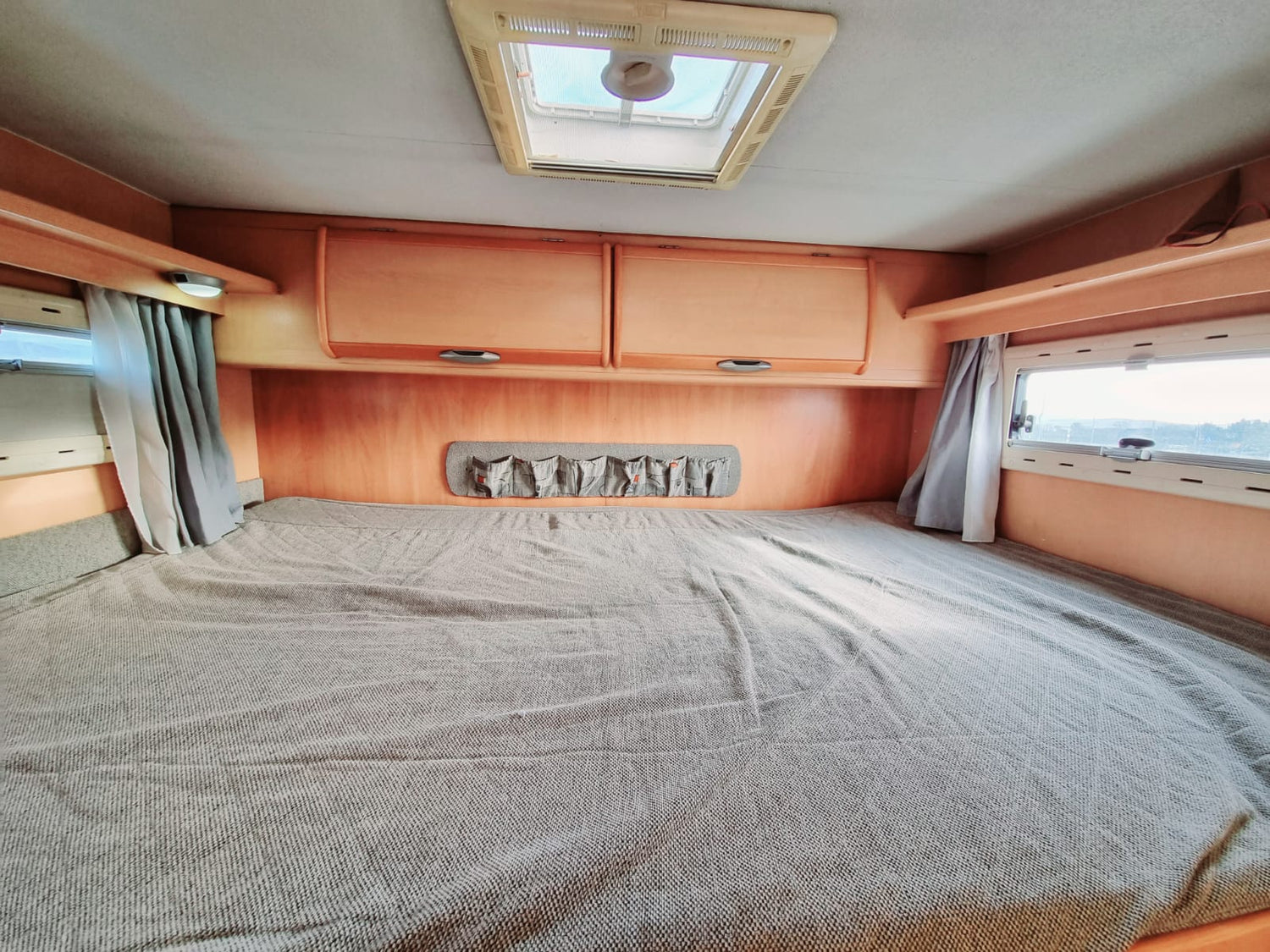 AUTOCARAVANAS EN VENTA EN TENERIFE CANARIAS PARA 5 PERSONAS VIAJAR 6 DORMIR
