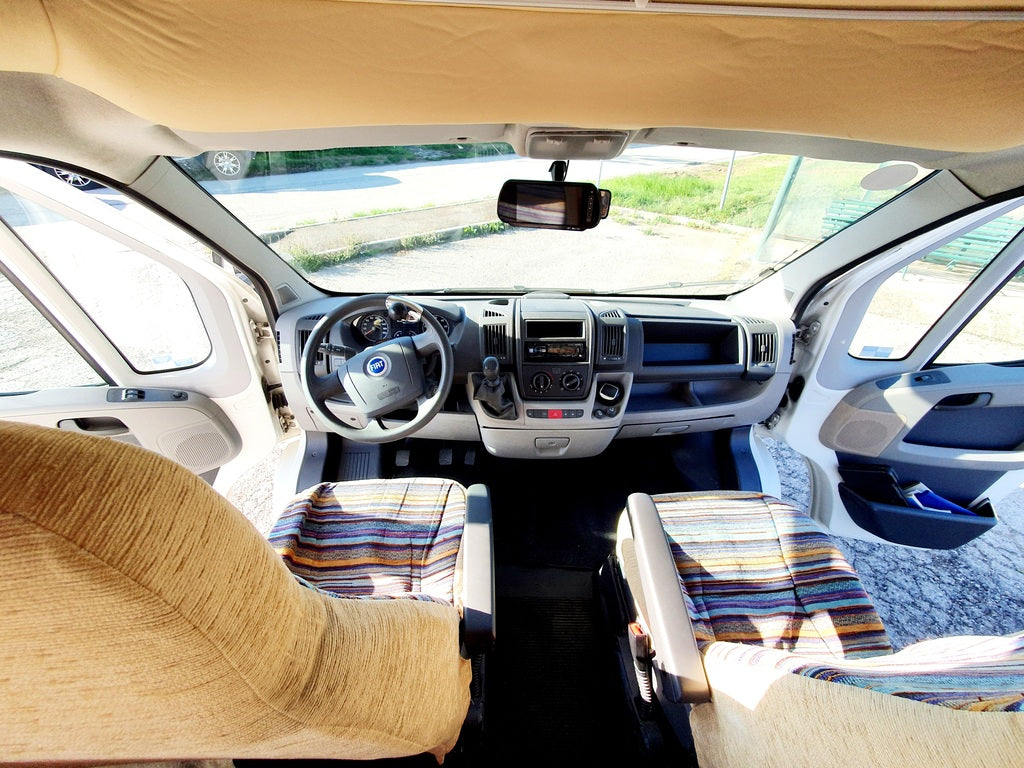 Autocaravana-autocaravanas-fiat-ducato-de-segunda-mano-en-canarias-tenerife-2-mano-compra-venta-furgoneta-gran-canaria-las-palmas-cabina